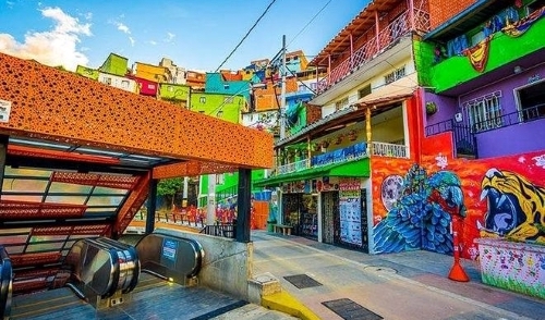 Turismo en Medellin: Paseo de los Graffiti