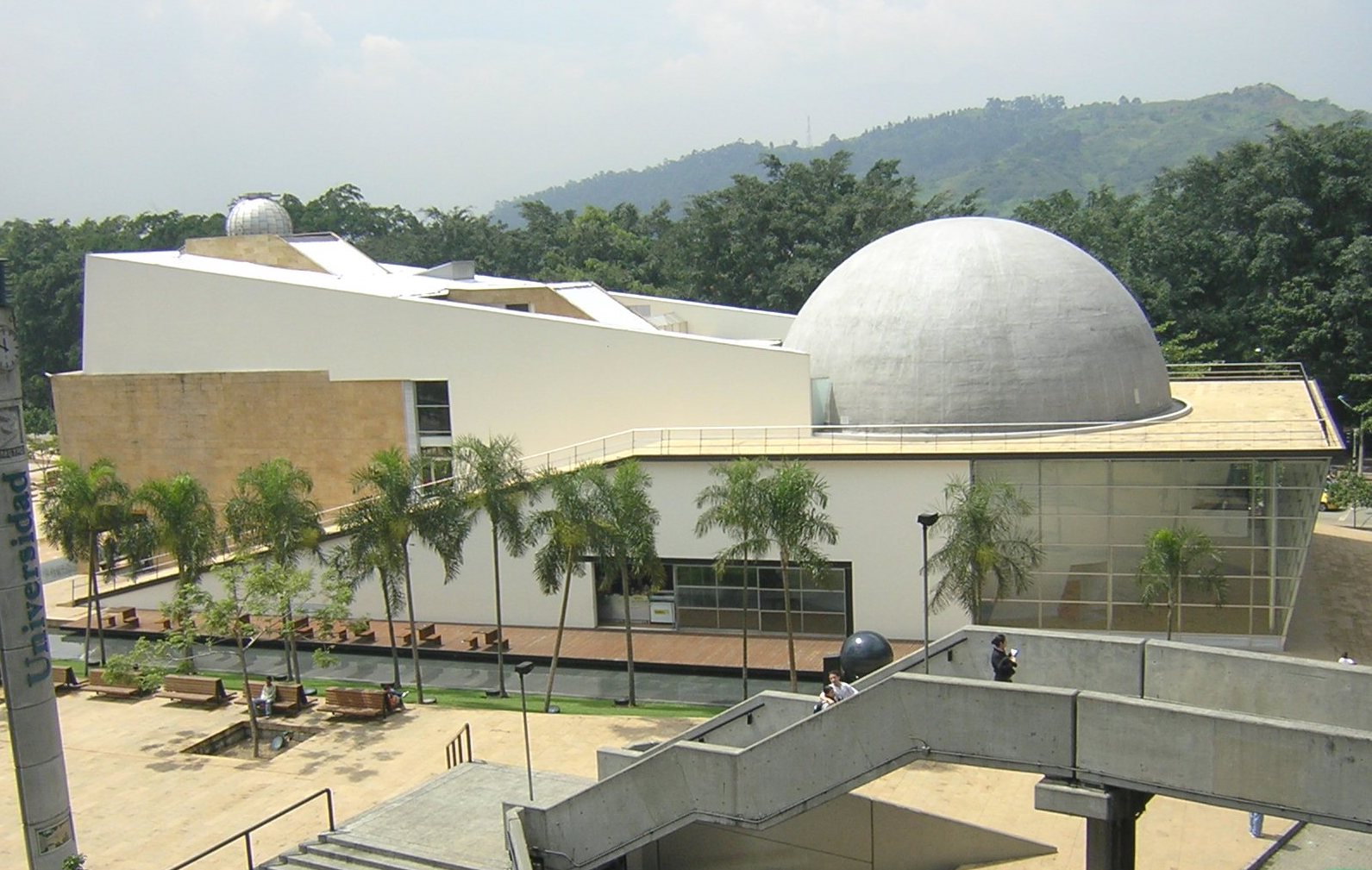 Turismo en Medellin: Planetario